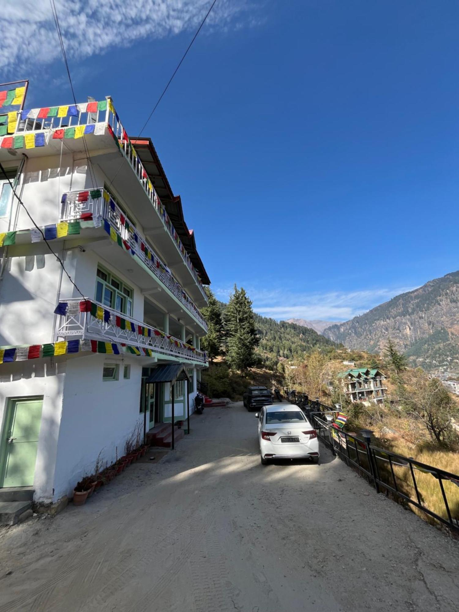 Dormigo Hostel Manali  Exterior photo